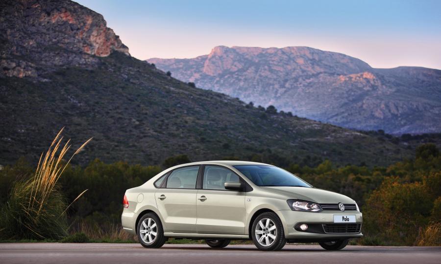  Volkswagen Polo Sedan 2010 года  (фото 13 из 123)